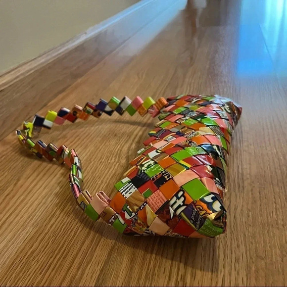 Recycled Candy Wrapper Purse Woven Shoulder Bag Recycled Wearable Art Y2K - Picture 6 of 11